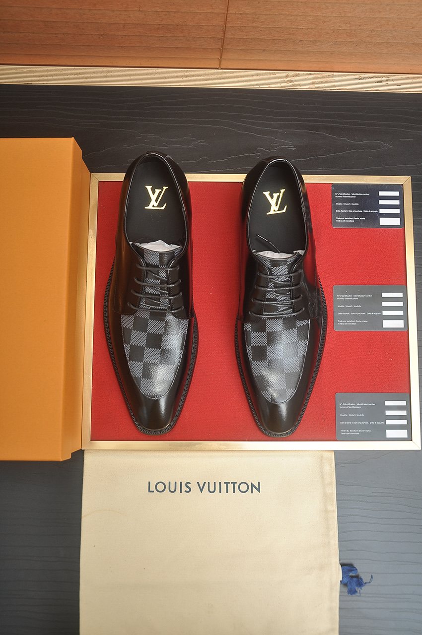 Louis Vuitton Checkerboard Lace-Up Dress Shoes